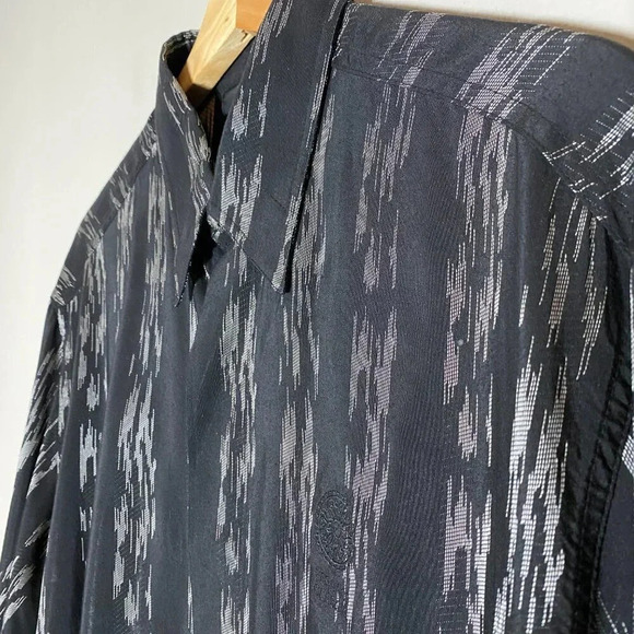 Vintage Versace Classic V2 Men's Size 39 Long Sleeve Patterned Button Down Shirt - Picture 11 of 16